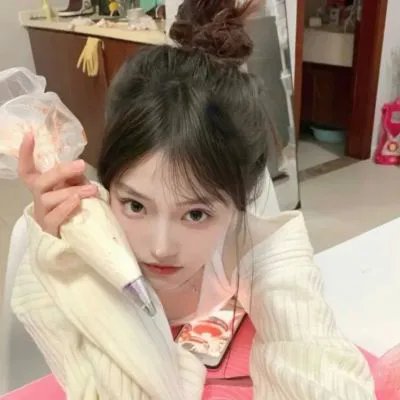 她对星星歌唱