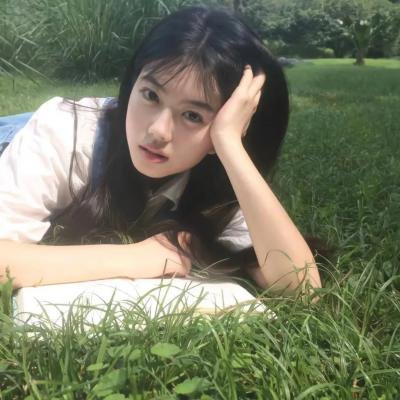 白莲花度假村第一季